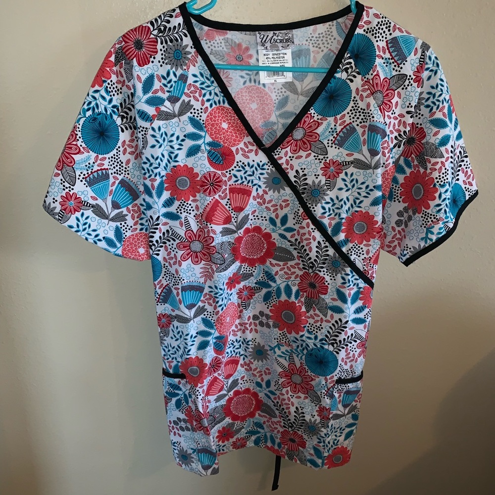 Scrub Top